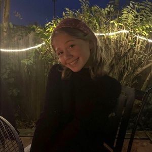 Meet your Posher, Ana